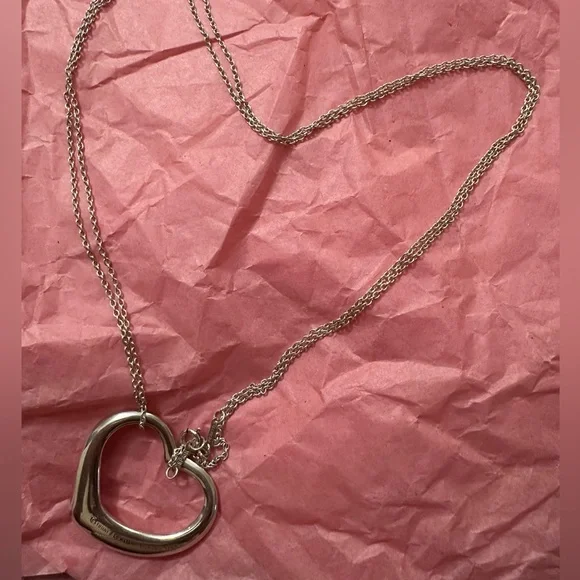 NE1 Tiffany x Elsa Peretti X-large open heart necklace ❤️♥️💖 - Picture 7 of 8